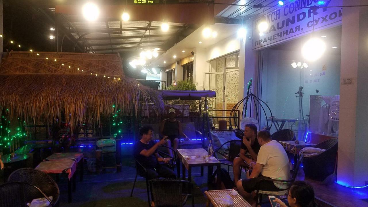 French Connection Hotel Pattaya Exterior foto